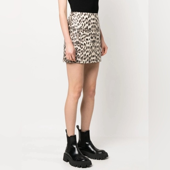 BAUM UND PFERDGARTEN Leopard print leather Pencil Mini Skirt for Night Out - Picture 3 of 5